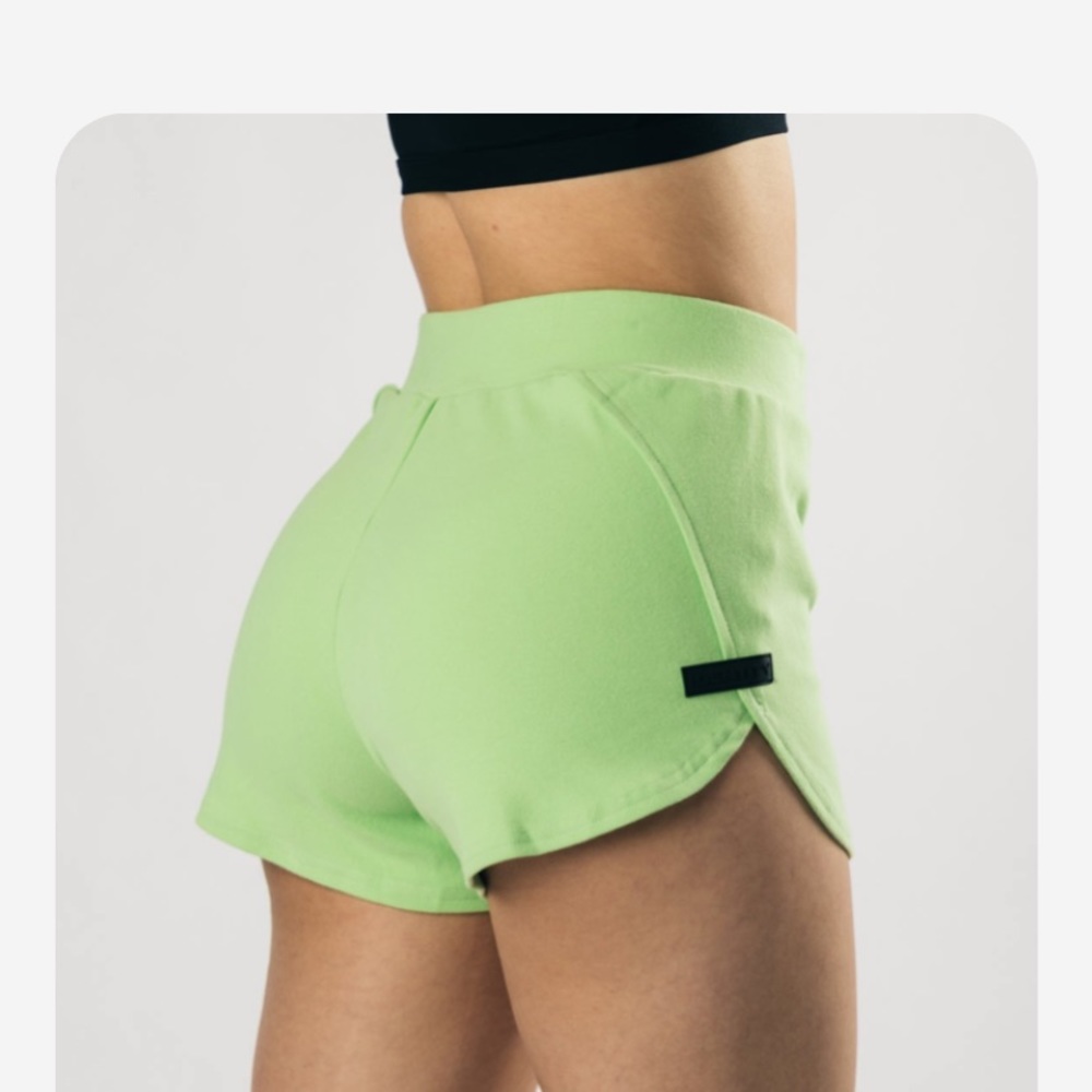 Alphalete Cozy Shorts - Picture 2 of 2